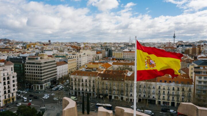 Residencia larga duración mejor abogado almeria extranjeria experto